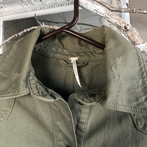 FREE PEOPLE MOONCHILD DISTRESSED OVERSIZE MOSS GREEN JACKET XS - Picture 8 of 12